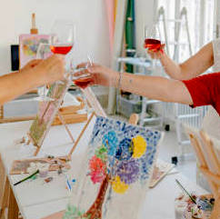 Paint and Sip image source: istockphoto